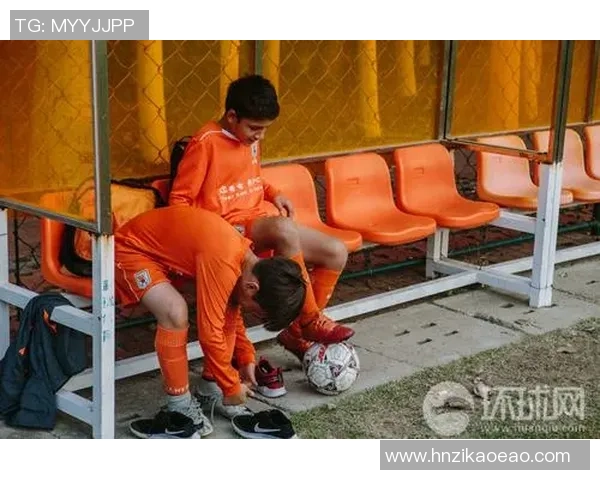 球星度假时光放松身心,足球场外的休闲与家庭时刻展现真实一面 球星度假时光放松身心,足球场外的休闲与家庭时刻展现真实一面